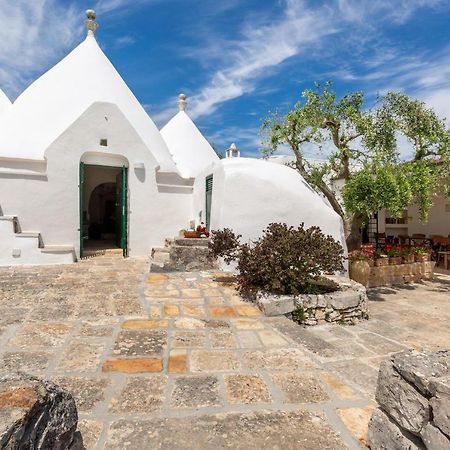Trullo Il Karrubo Villa Ostuni Luaran gambar