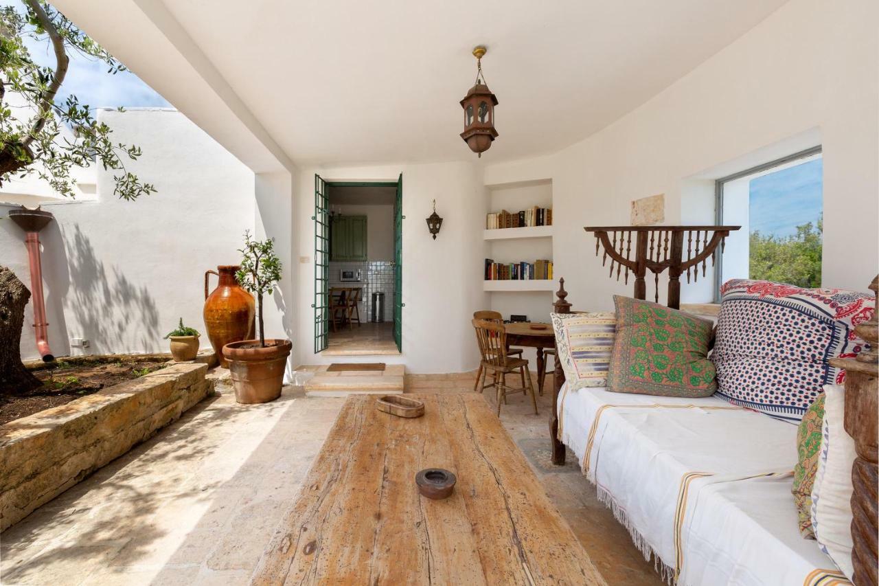 Trullo Il Karrubo Villa Ostuni Luaran gambar