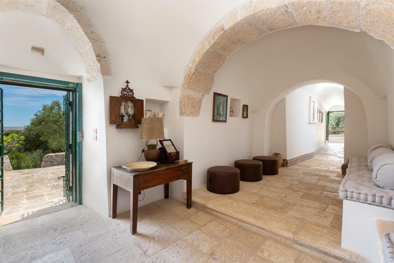 Trullo Il Karrubo Villa Ostuni Luaran gambar